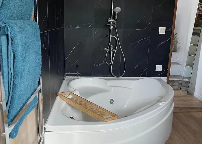 Ideal Pour Un Couple Apartamento Puisserguier